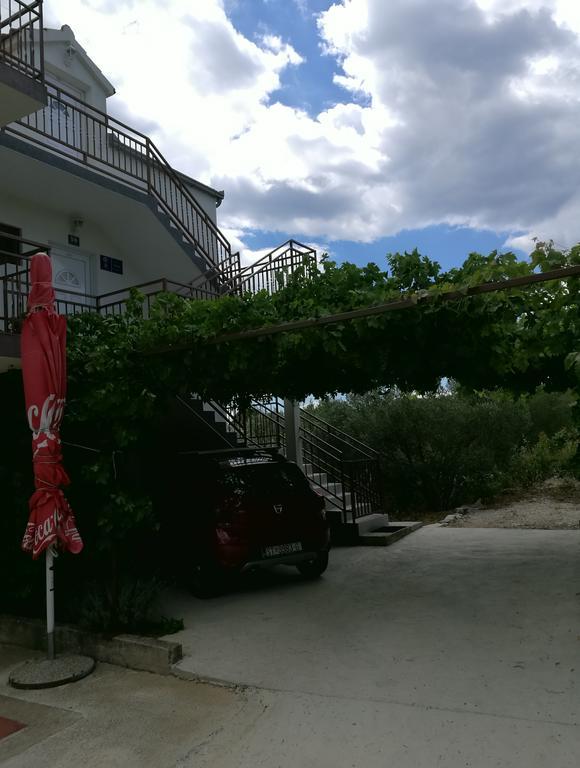 Apartments Vrvilo ロゴズニッツァ エクステリア 写真